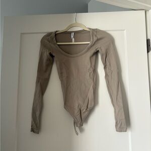 Aritzia Taupe Long Sleeve Bodysuit